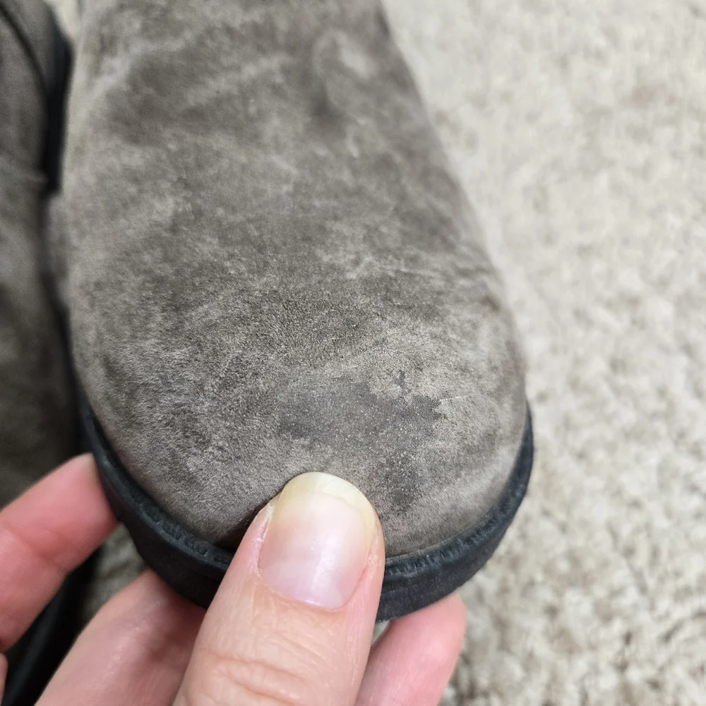 UGG‎ Blayre Leather Sheepskin Boots Womens Sz 9